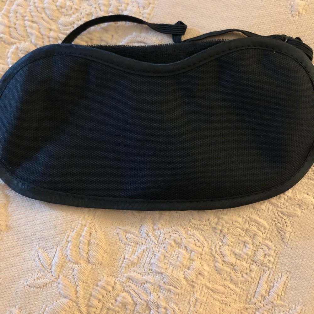 Sleeping eye cover mask